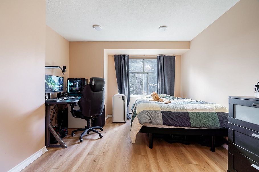 42 900 W 17th Street North Vancouver, BC - 14