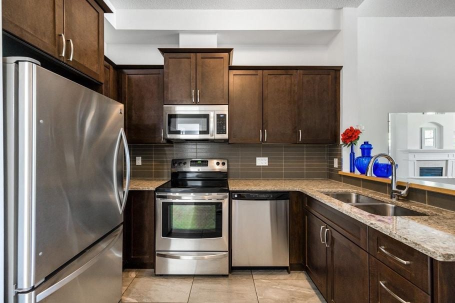 113 960 Lynn Valley Road Vancouver, BC - 9