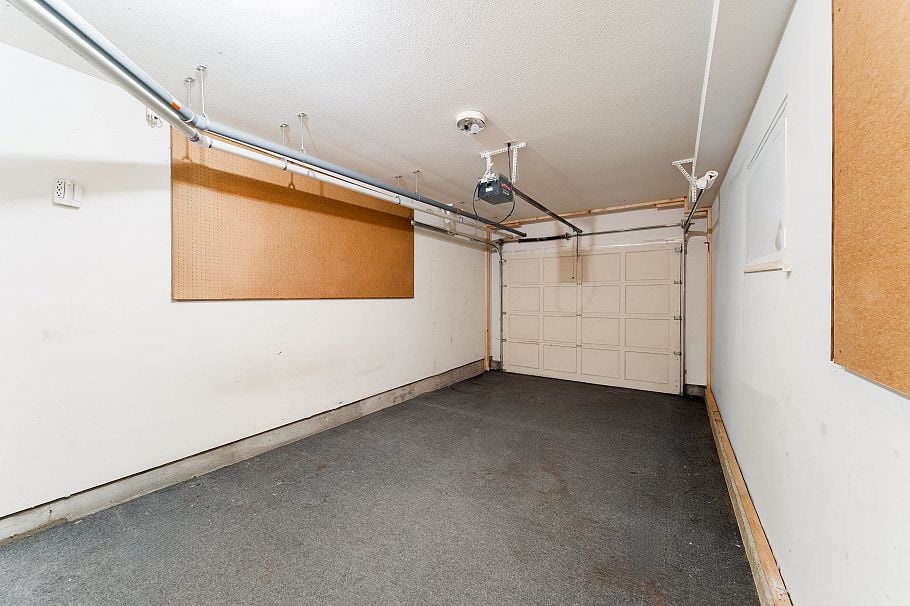 25 650 Roche Point Drive North Vancouver, BC - 35