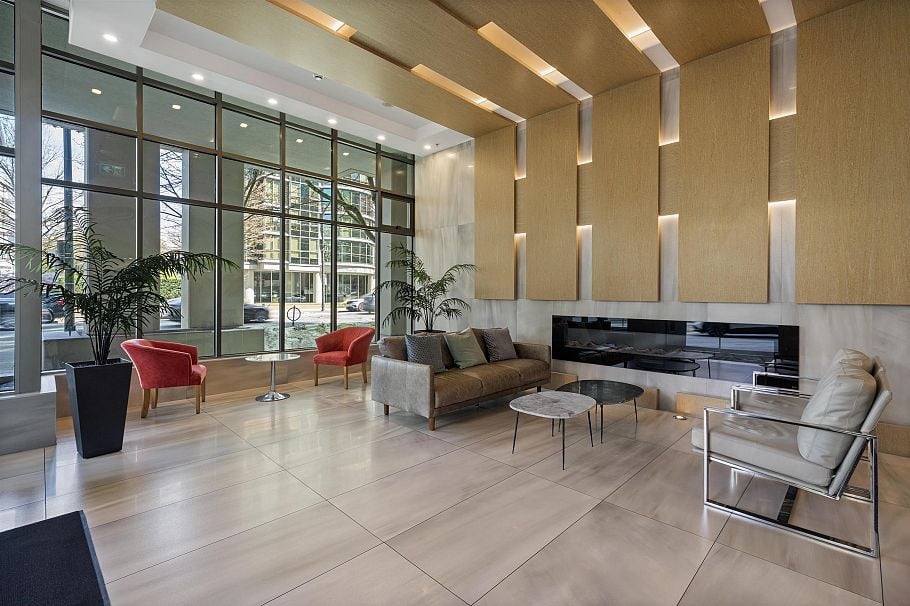 305 1328 W Pender Street Vancouver, BC - 38