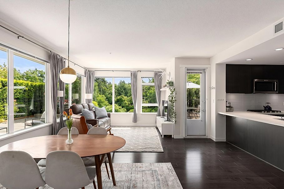 120 255 W 1st Street North Vancouver, BC - 2