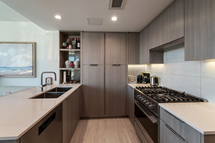 603 1471 Hunter Street North Vancouver, BC - 5