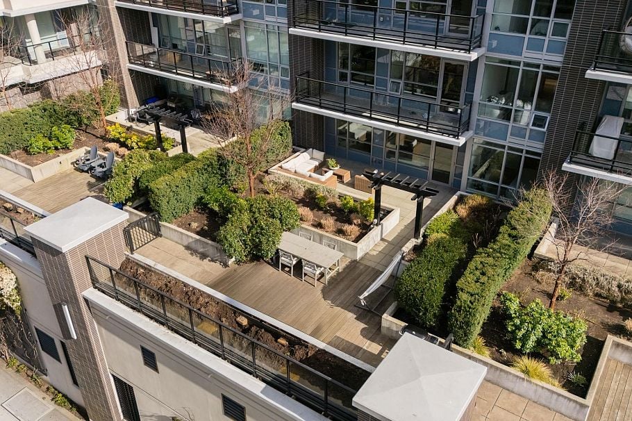 208 177 W 3rd Street North Vancouver, BC - 22
