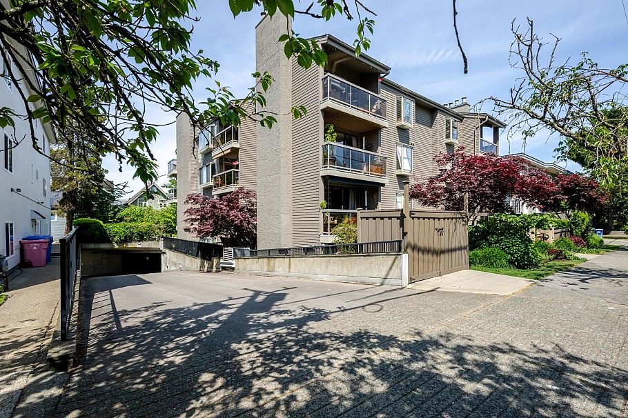 101 1875 W 8th Avenue Vancouver, BC - 30