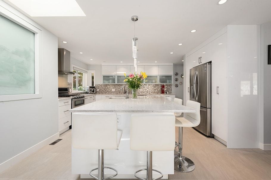 772 Regal Crescent North Vancouver, BC - 4