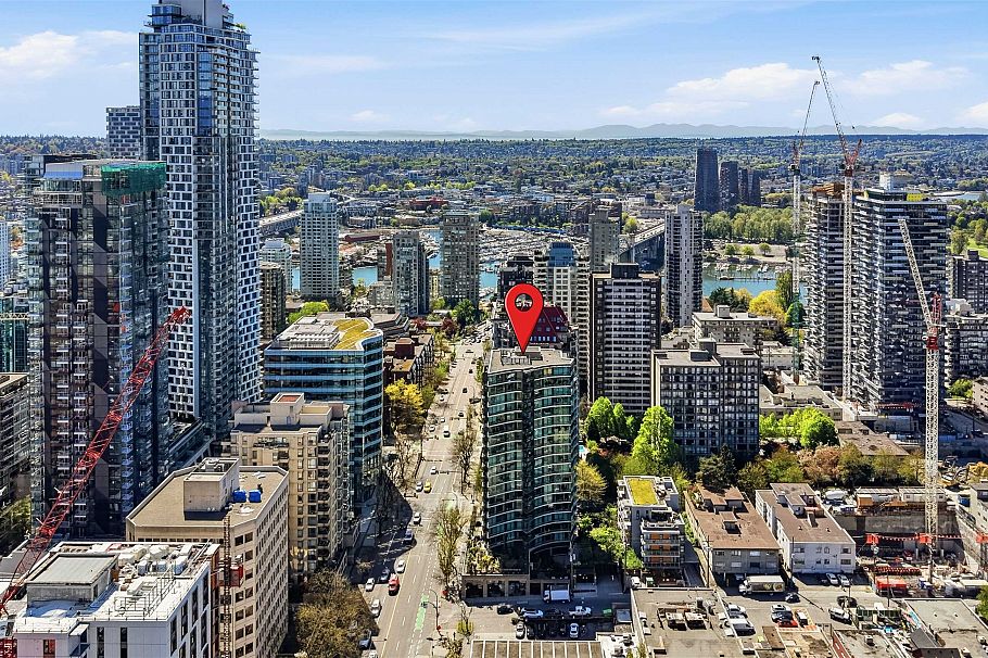 208 1003 Burnaby Street Vancouver, BC - 23