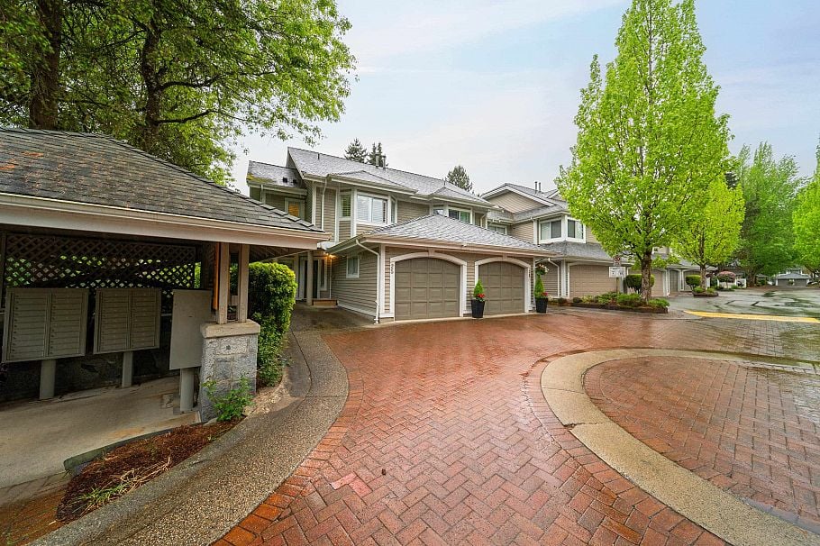 25 650 Roche Point Drive North Vancouver, BC - 2
