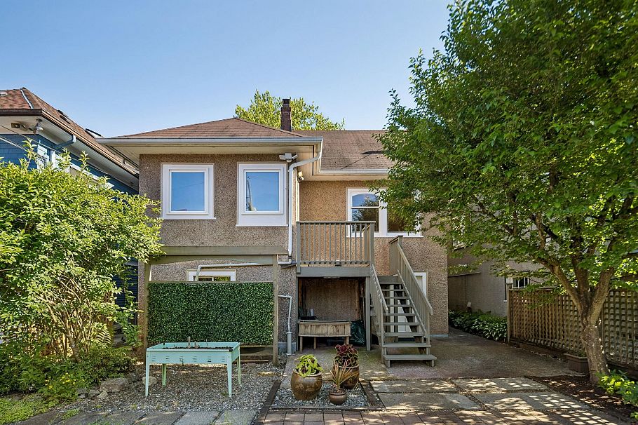 2211 Parker Street Vancouver, BC - 34
