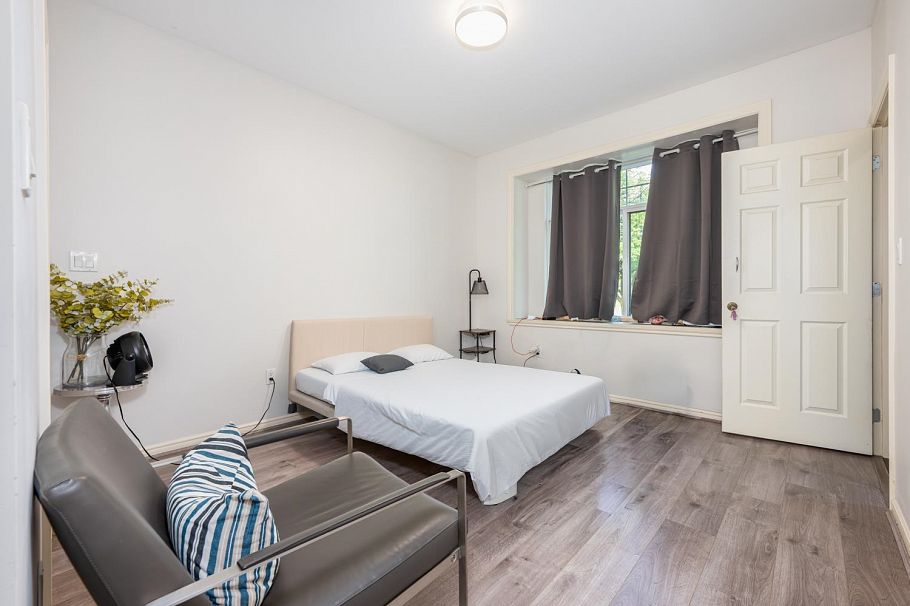 5671 Earles Street Vancouver, BC - 24
