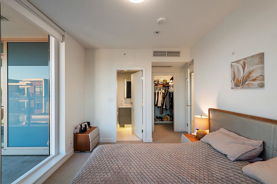 603 1471 Hunter Street North Vancouver, BC - 17