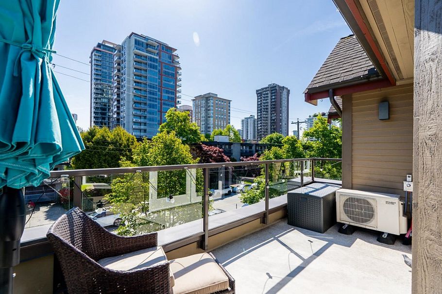 306 1535 Chesterfield Avenue North Vancouver, BC - 10