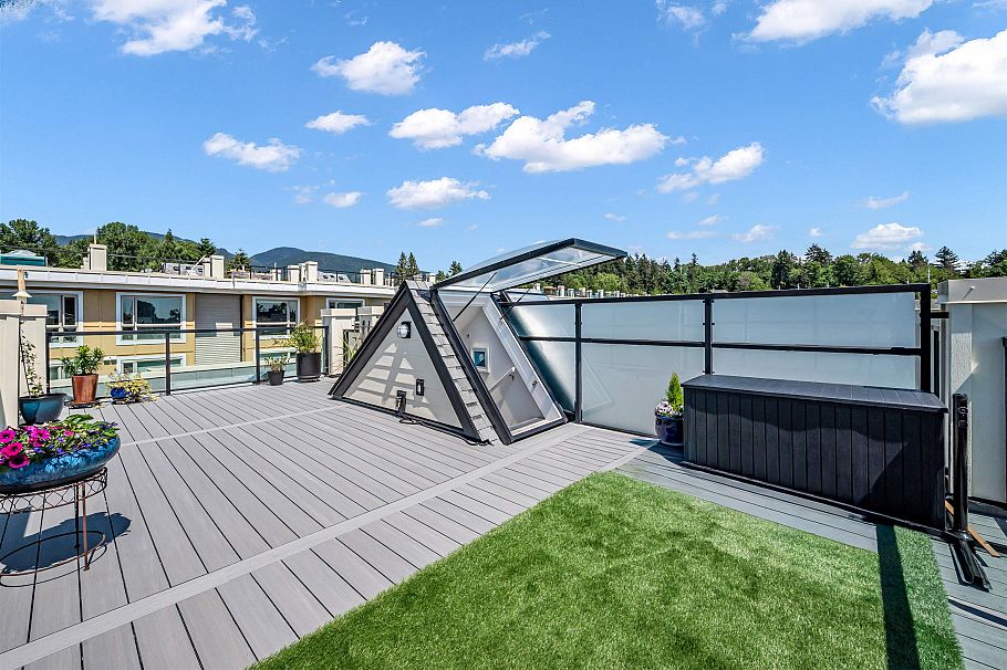 74 728 W 14th Street North Vancouver, BC - 34