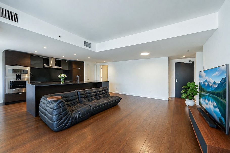 603 1571 W 57th Avenue Vancouver, BC - 1