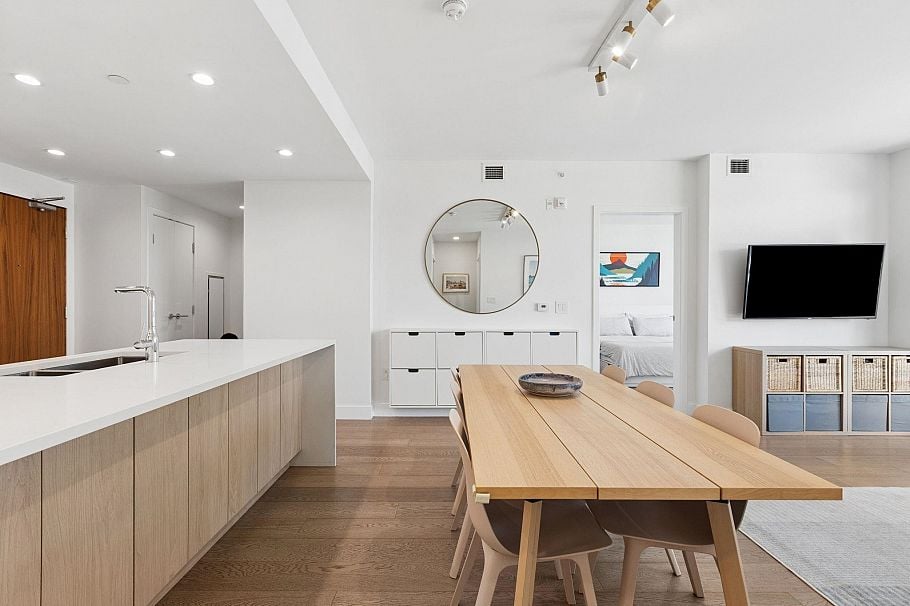 208 177 W 3rd Street North Vancouver, BC - 7