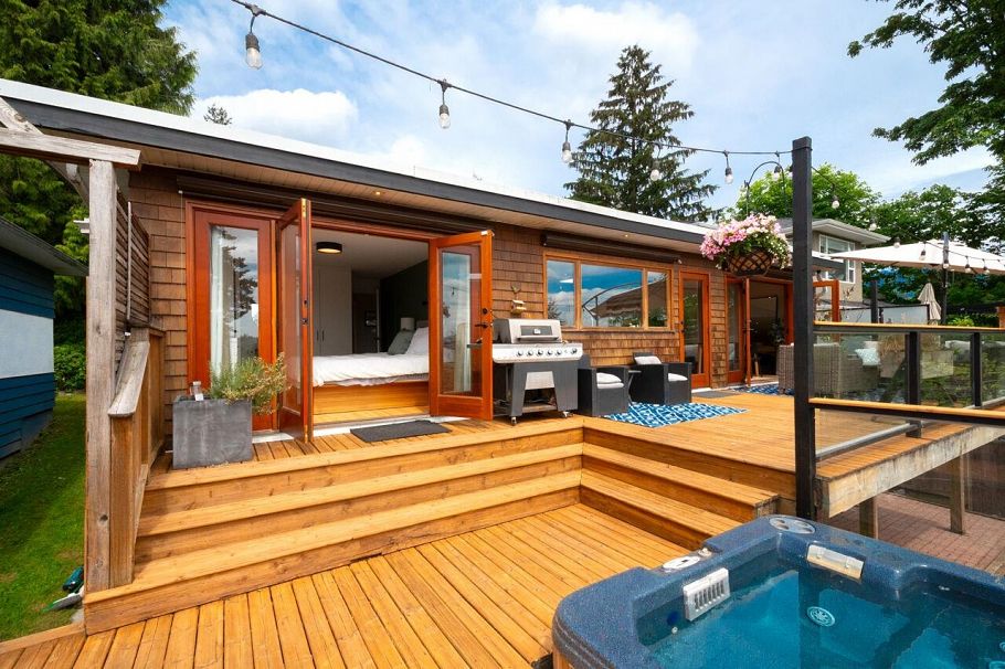 1185 Cloverley Street North Vancouver, BC - 33