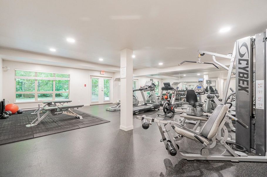 207 1677 Lloyd Avenue North Vancouver, BC - 31
