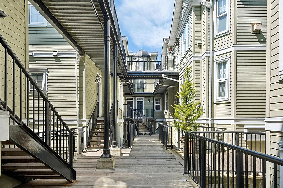 305 962 W 16th Avenue Vancouver, BC - 20