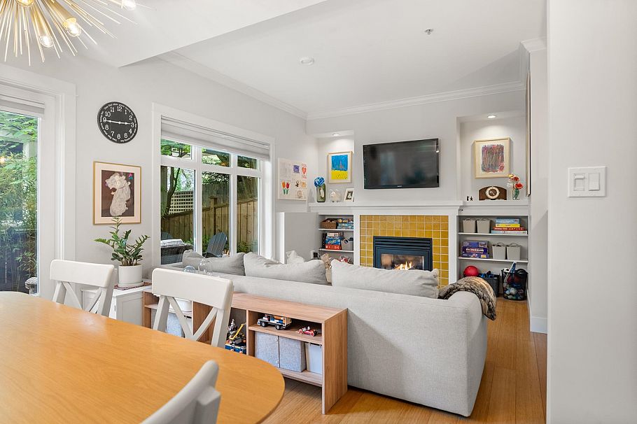 357 W 11th Avenue Vancouver, BC - 9