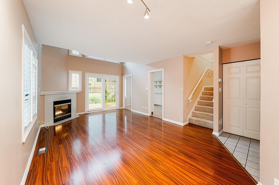 25 650 Roche Point Drive North Vancouver, BC - 9