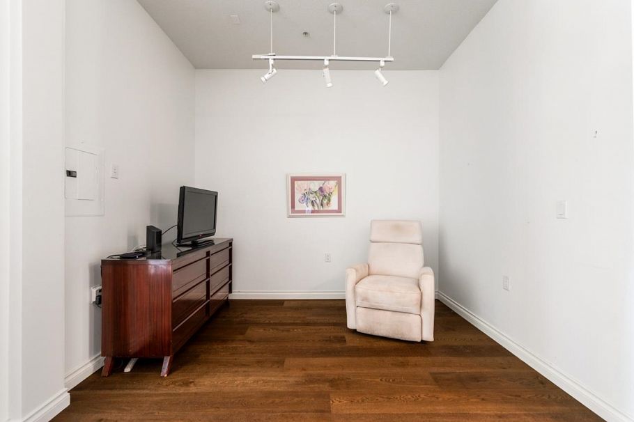 113 960 Lynn Valley Road Vancouver, BC - 11