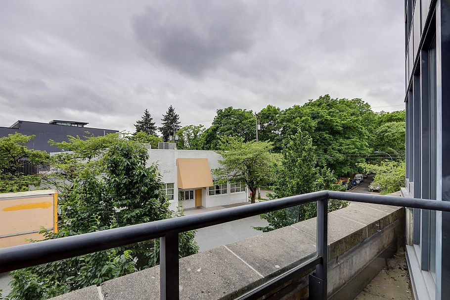 221 3228 Tupper Street Vancouver, BC - 20