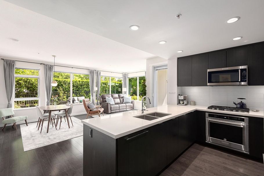 120 255 W 1st Street North Vancouver, BC - 1