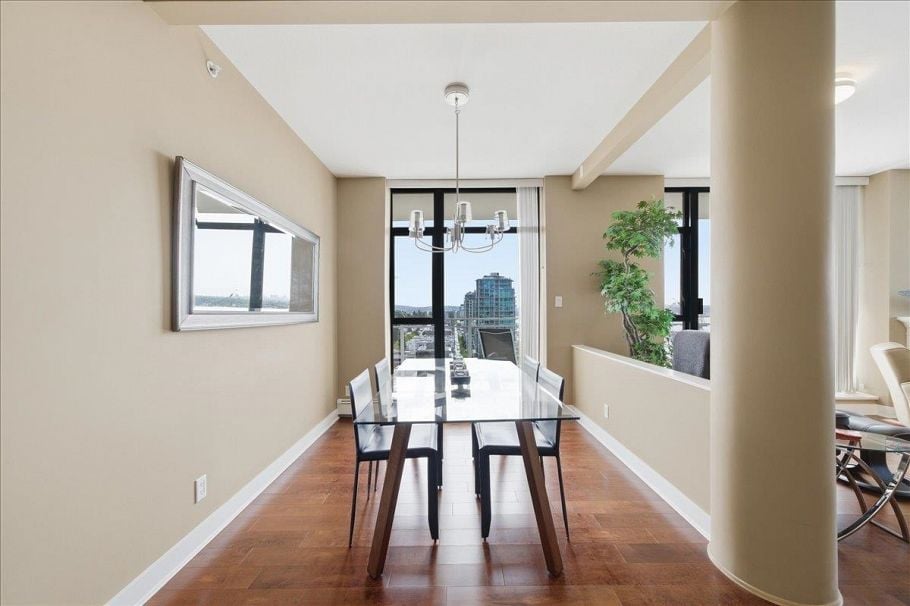 1601 155 W 1st Street North Vancouver, BC - 21