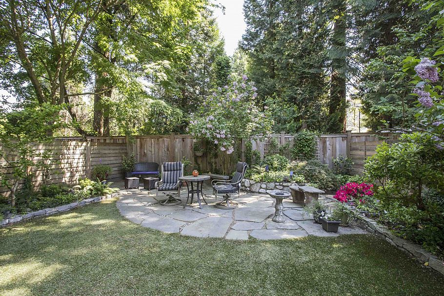 1989 Cedar Village Crescent North Vancouver, BC - 31