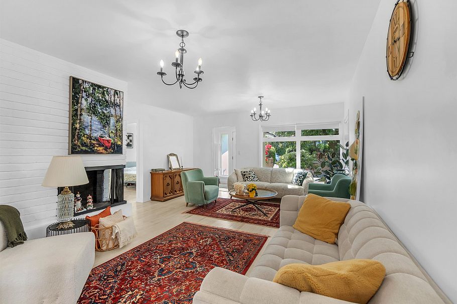 1698 Garden Avenue North Vancouver, BC - 6