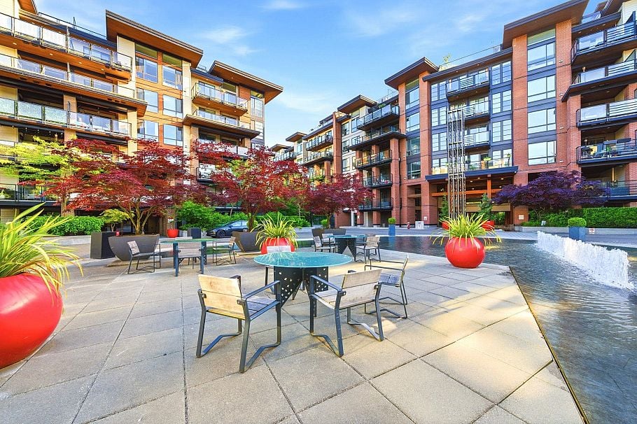 307 733 W 3rd Street North Vancouver, BC - 30