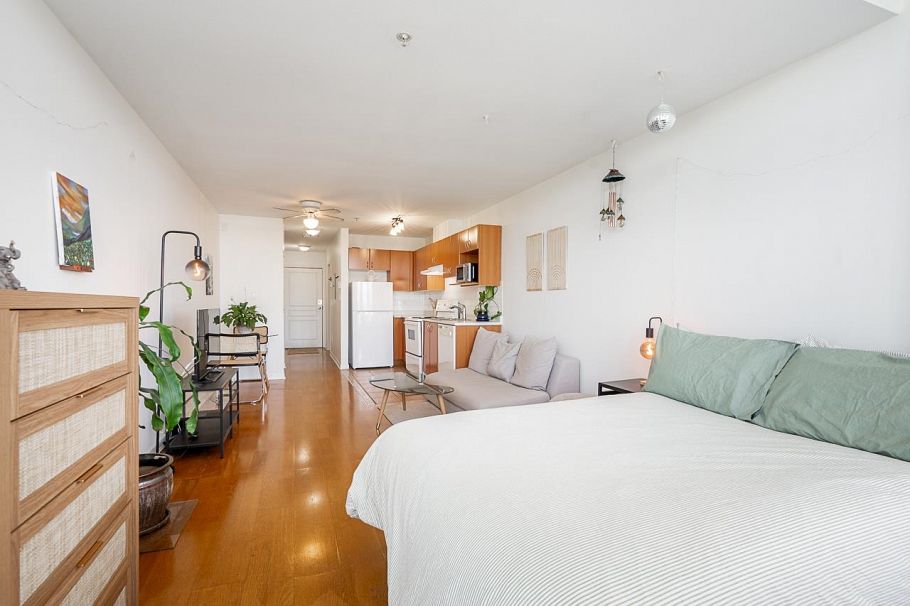 PH6 6991 Victoria Drive Vancouver, BC - 12