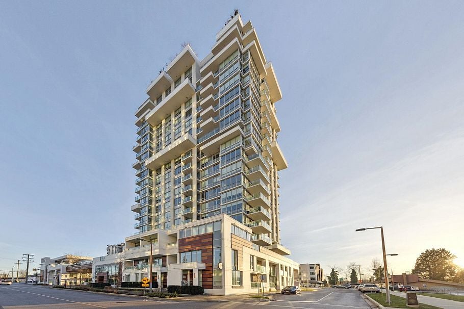202 1675 Lions Gate Lane Vancouver, BC - 2
