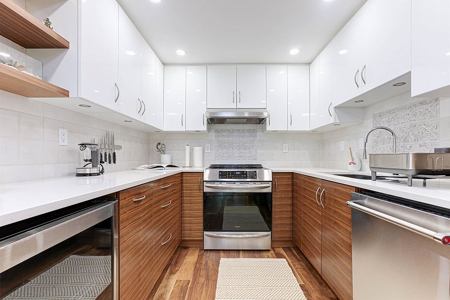 505 1006 Beach Avenue Vancouver, BC - 2