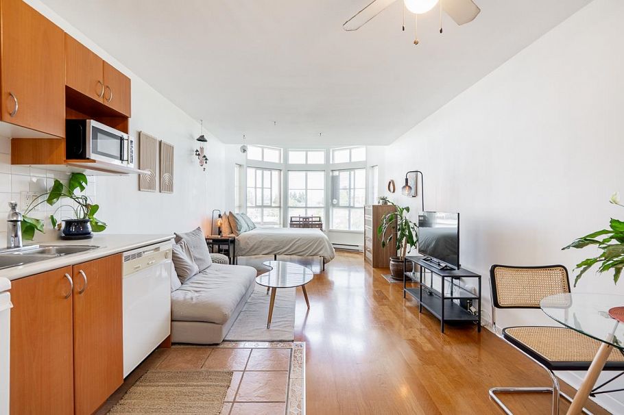 PH6 6991 Victoria Drive Vancouver, BC - 6