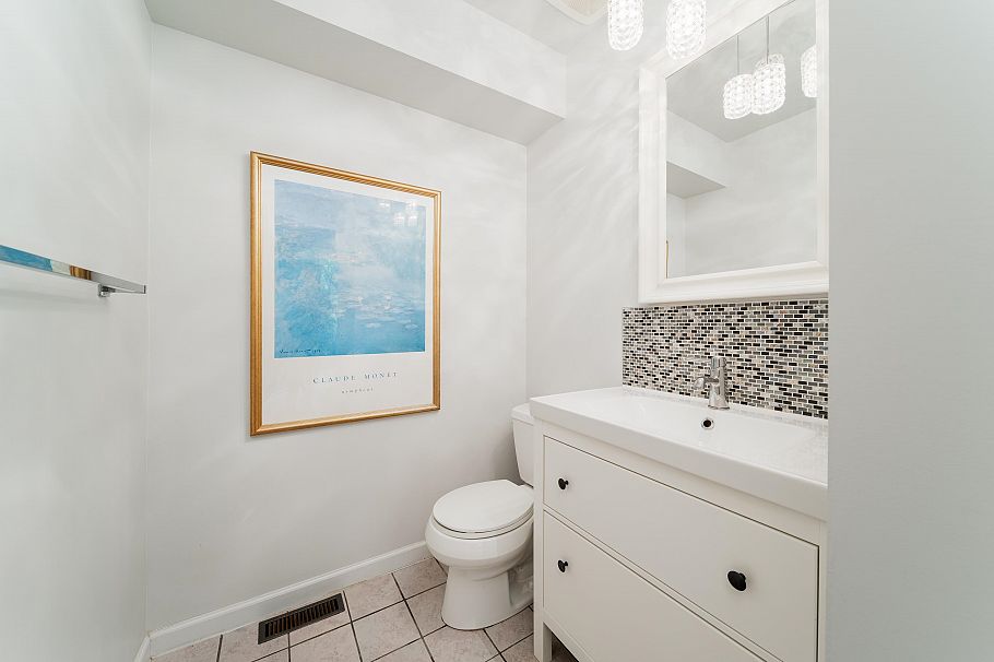 25 650 Roche Point Drive North Vancouver, BC - 15