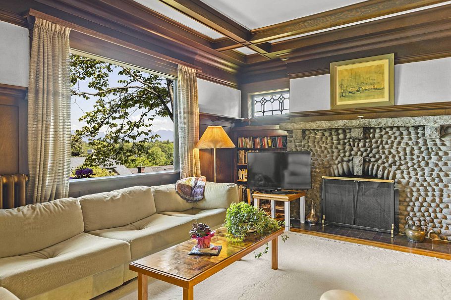 1986 W 35th Avenue Vancouver, BC - 10