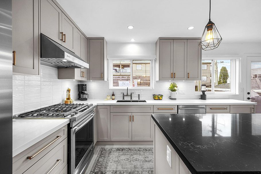 4921 Chester Street Vancouver, BC - 9