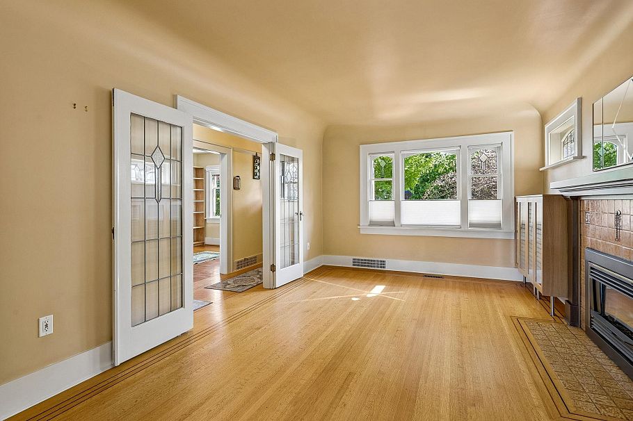 2211 Parker Street Vancouver, BC - 4