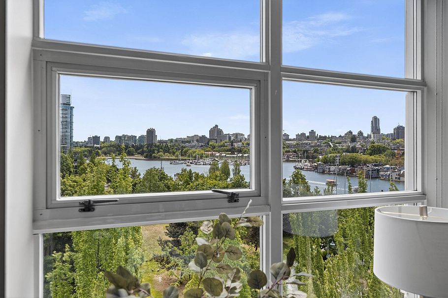 801 633 Kinghorne Mews Vancouver, BC - 25