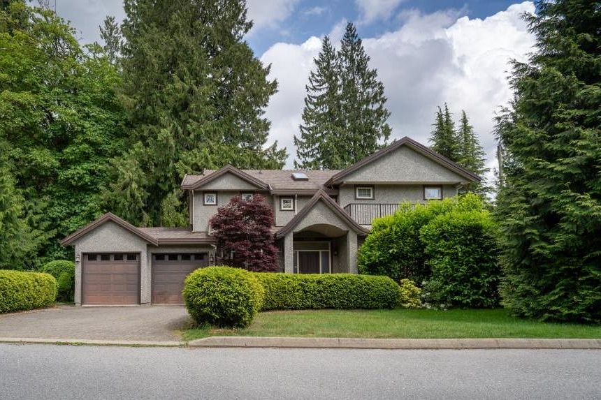 4986 Shirley Avenue North Vancouver, BC - 1
