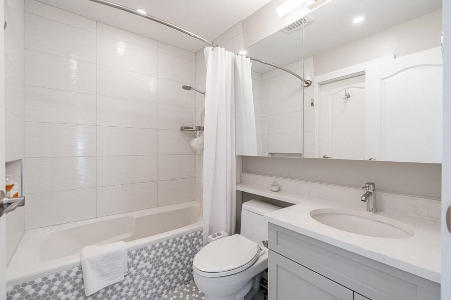 306 1535 Chesterfield Avenue North Vancouver, BC - 19