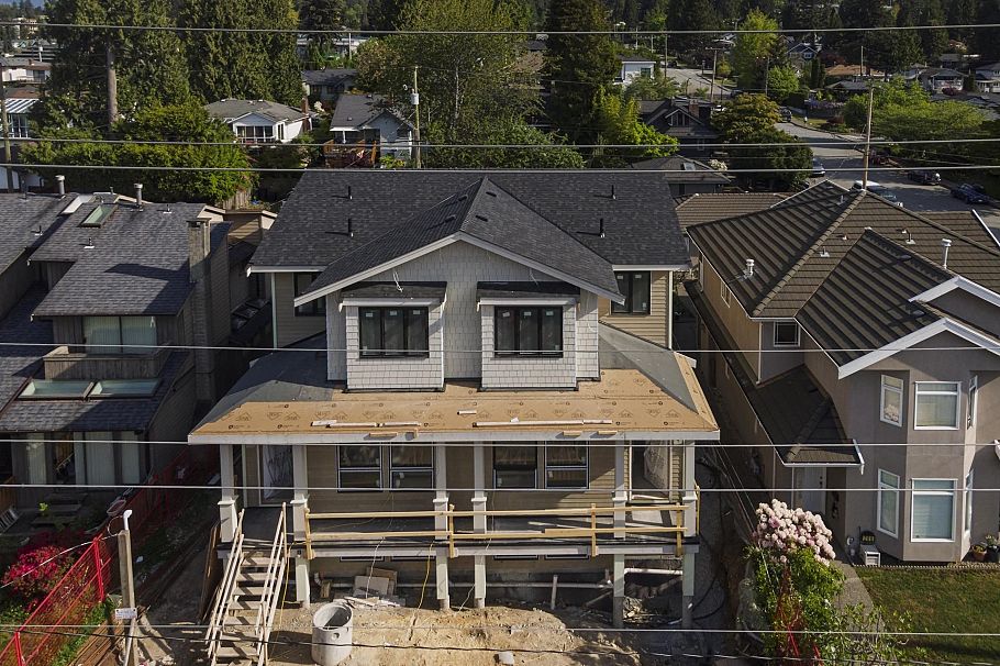 258 E 21st Street North Vancouver, BC - 5