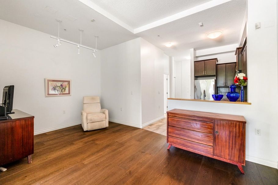 113 960 Lynn Valley Road Vancouver, BC - 12
