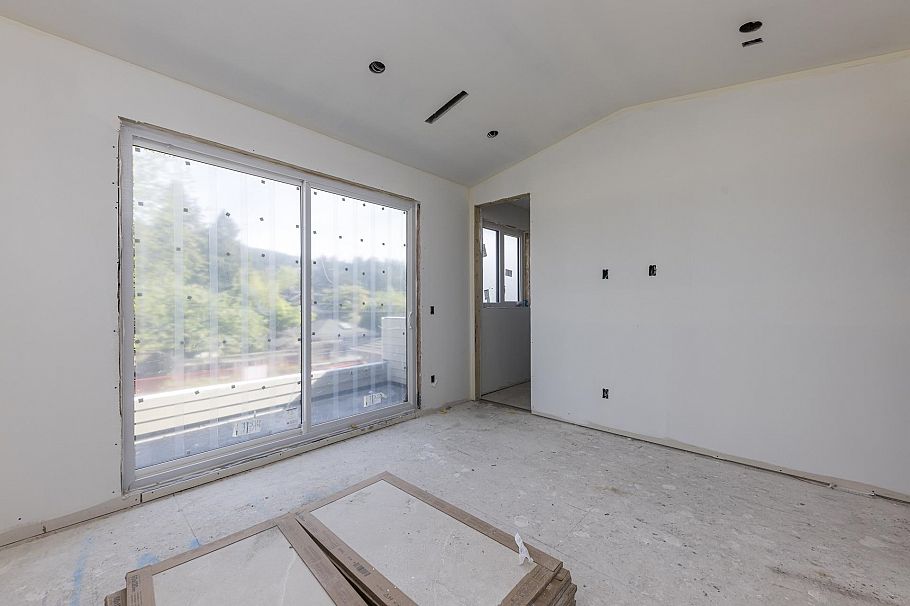 258 E 21st Street North Vancouver, BC - 23