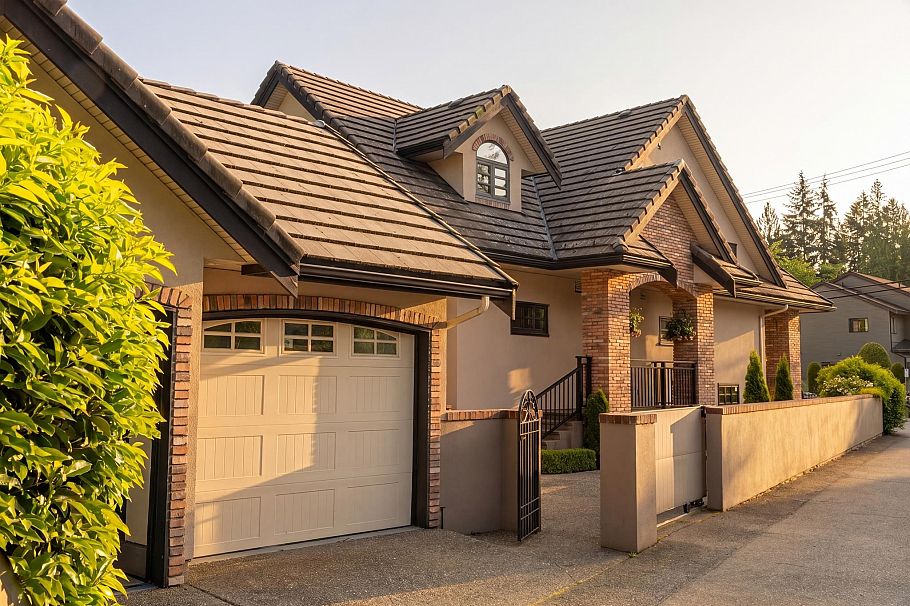 1134 Montroyal Boulevard North Vancouver, BC - 32