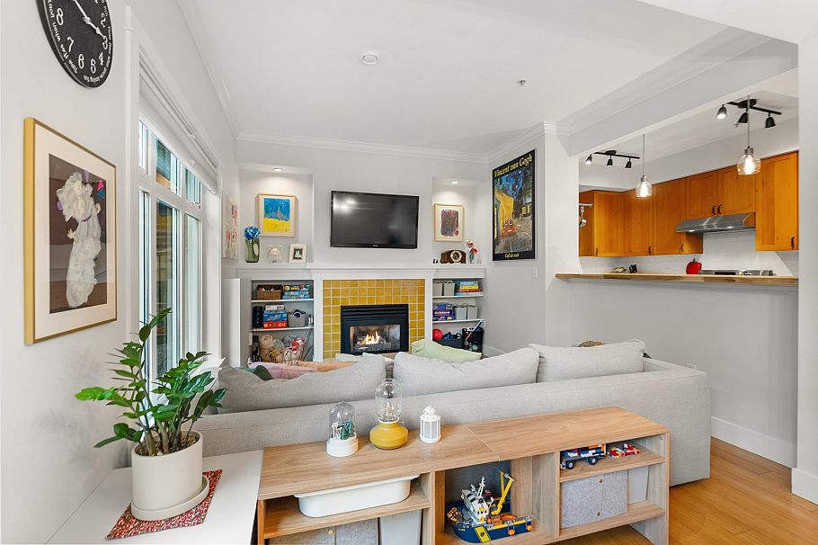 357 W 11th Avenue Vancouver, BC - 13