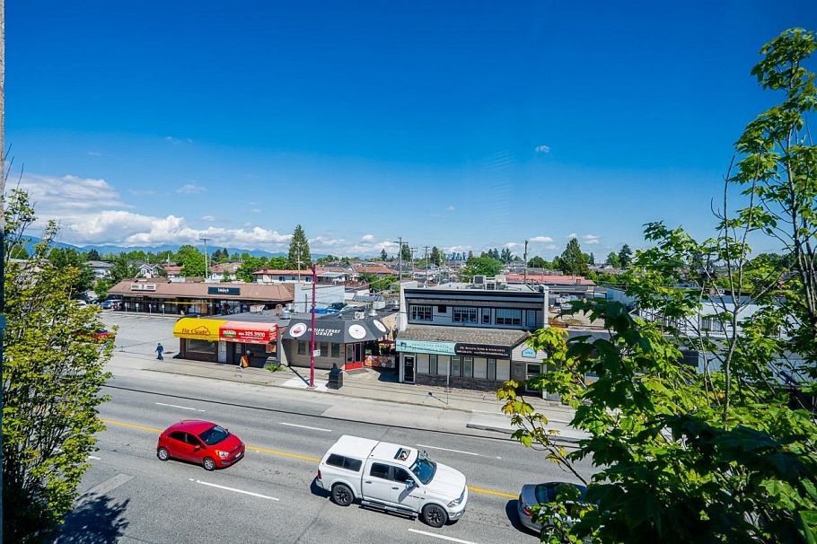 PH6 6991 Victoria Drive Vancouver, BC - 11