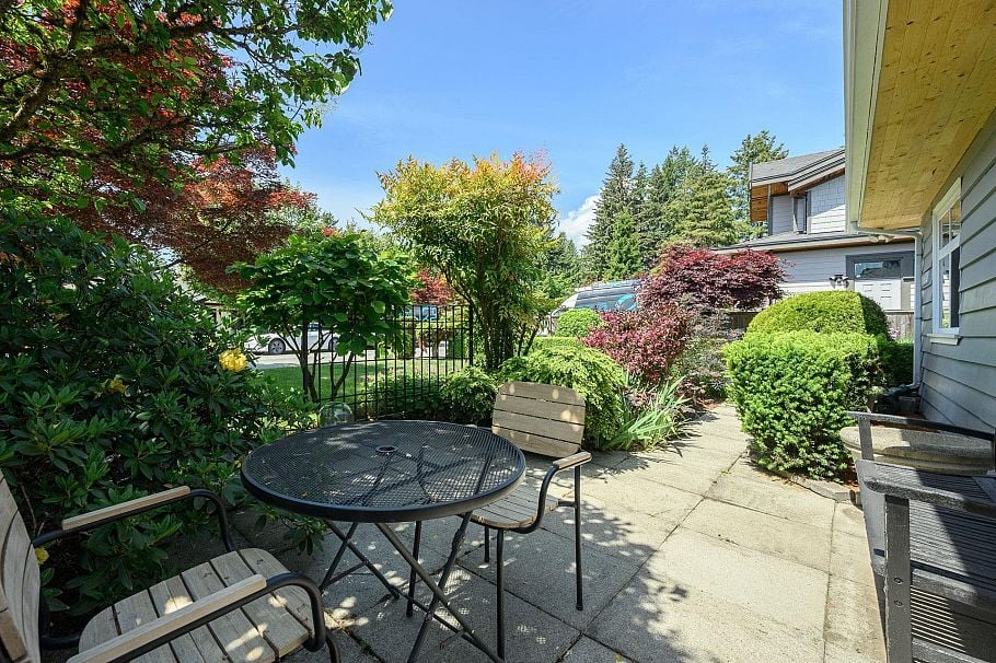 3248 Beverley Crescent North Vancouver, BC - 34