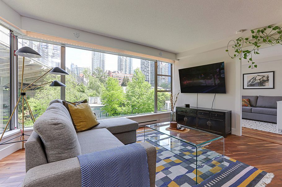 505 1006 Beach Avenue Vancouver, BC - 1