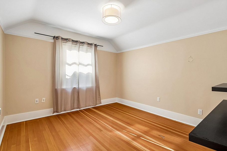 2211 Parker Street Vancouver, BC - 25